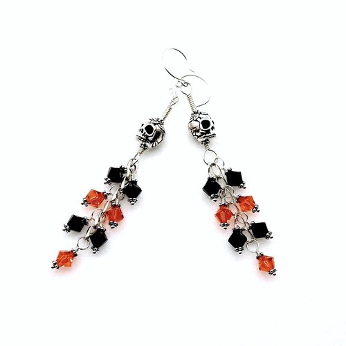 skull themed fashion accessories