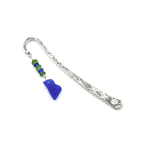 silver metal hook book marker